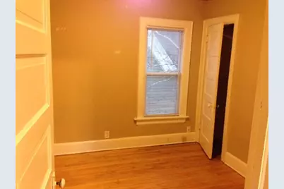 1060 N 47th St, Milwaukee, WI 53208 - Photo 28