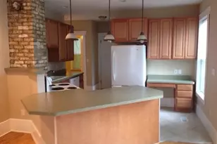 1060 N 47th St, Milwaukee, WI 53208 - Photo 6