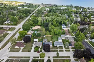 1013 N 6th St, Manitowoc, WI 54220 - Photo 36