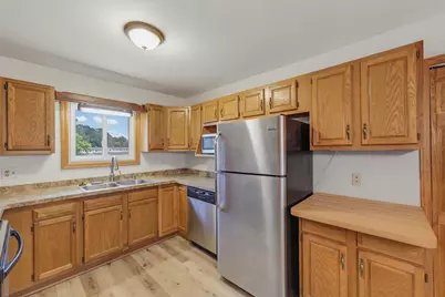 627  Hartridge Dr #D, Hartland, WI 53029 - Photo 16