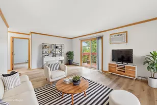 627 Hartridge Dr, Hartland, WI 53029 - Photo 8