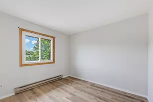 627 Hartridge Dr, Hartland, WI 53029 - Photo 22