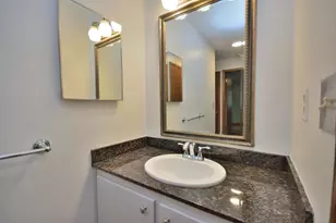1686 S Carriage Ln, New Berlin, WI 53151 - Photo 18