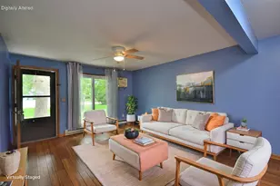 1686 S Carriage Ln, New Berlin, WI 53151 - Photo 4