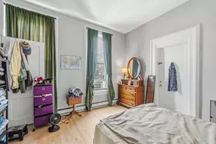 1308 N Astor St, Milwaukee, WI 53202 - Photo 4