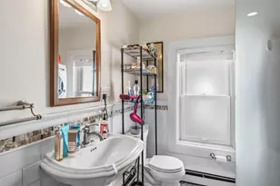 1308 N Astor St, Milwaukee, WI 53202 - Photo 16