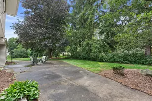 1825 Jean Marie Ct, Brookfield, WI 53005 - Photo 40