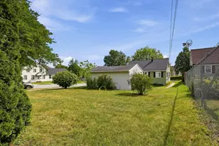 1704 S 9th St, Sheboygan, WI 53081 - Photo 26