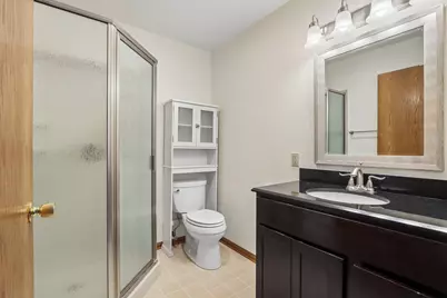 325  Kristin Ct, Brookfield, WI 53045 - Photo 16