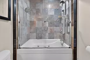 9606 N Orchard Ct, Mequon, WI 53092 - Photo 14