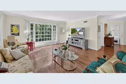 9606 N Orchard Ct, Mequon, WI 53092 - Photo 6