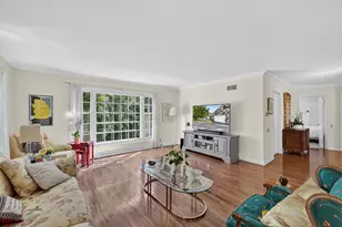 9606 N Orchard Ct, Mequon, WI 53092 - Photo 6