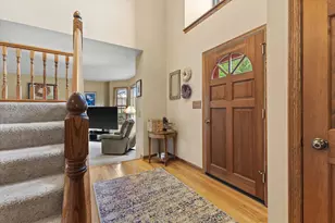 27015 Lorie Dr, Racine, WI 53185 - Photo 4