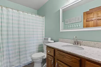 27015  Lorie Dr, Racine, WI 53185 - Photo 34