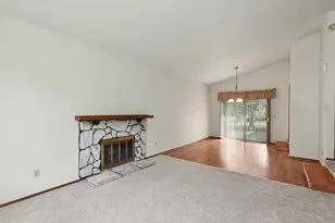 5297 Somerset Ln, Greenfield, WI 53221 - Photo 4