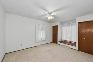 5297 Somerset Ln, Greenfield, WI 53221 - Photo 8