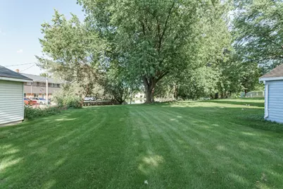 305 S Concord Ave, Watertown, WI 53094 - Photo 52