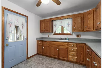 305 S Concord Ave, Watertown, WI 53094 - Photo 20