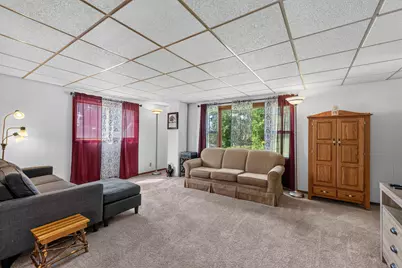 320  High St, Hartford, WI 53027 - Photo 8