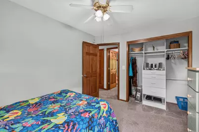 9301 S Sherwood Dr, Franklin, WI 53132 - Photo 28