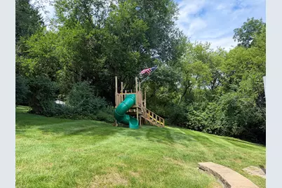 2124  Harris-Highland Dr, Waukesha, WI 53188 - Photo 36