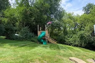 2124 Harris Highland Dr, Waukesha, WI 53188 - Photo 36
