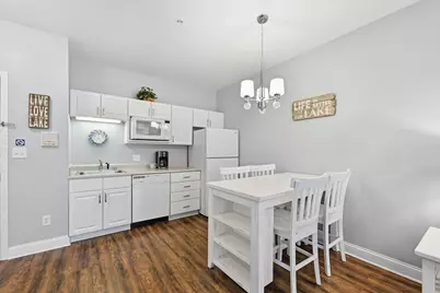 1505  South Shore Dr #205, Delavan, WI 53115 - Photo 8