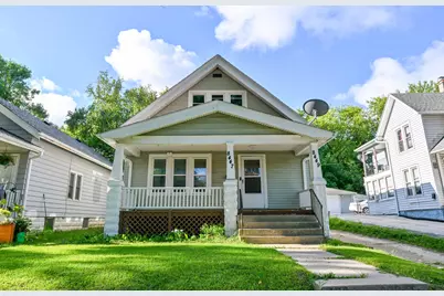 8447 W Maple St #8449, West Allis, WI 53214 - Photo 2
