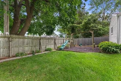 2213  Shoop St, Racine, WI 53404 - Photo 24