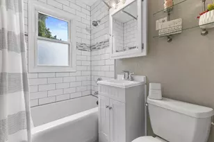 2213 Shoop St, Racine, WI 53404 - Photo 10