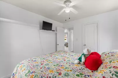 2213  Shoop St, Racine, WI 53404 - Photo 12