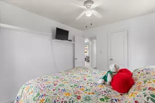 2213 Shoop St, Racine, WI 53404 - Photo 12