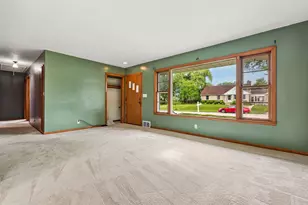 1413 Marion Ave, South Milwaukee, WI 53172 - Photo 2