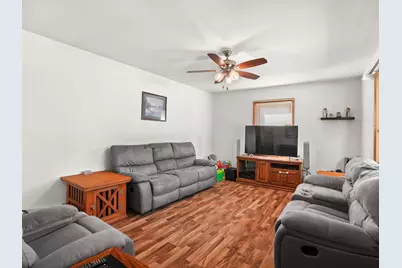 931  Landis St, Rockland, WI 54207 - Photo 6