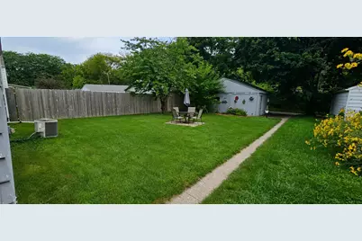 834 E Holt Ave, Milwaukee, WI 53207 - Photo 4