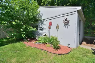834 E Holt Ave, Milwaukee, WI 53207 - Photo 20