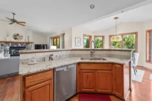N26W27080 Prospect Ave, Pewaukee, WI 53072 - Photo 10