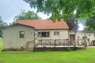 W8081 Parnell Rd, Mitchell, WI 53011 - Photo 2