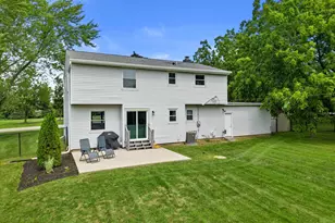 N113W13033 Crestview Dr, Germantown, WI 53022 - Photo 44