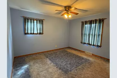 3714  120th Pl, Pleasant Prairie, WI 53158 - Photo 4