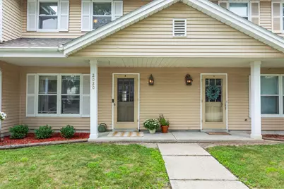 2020  Woodburn Rd #B, Waukesha, WI 53188 - Photo 32