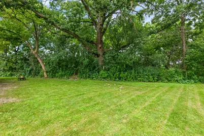 2020  Woodburn Rd #B, Waukesha, WI 53188 - Photo 28