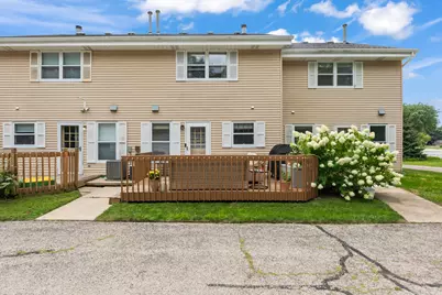 2020  Woodburn Rd #B, Waukesha, WI 53188 - Photo 24