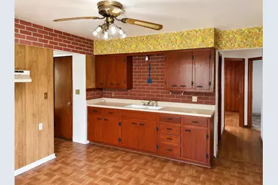 2025  Rupert Blvd, Racine, WI 53405 - Photo 44
