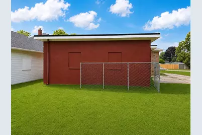 2025  Rupert Blvd, Racine, WI 53405 - Photo 8