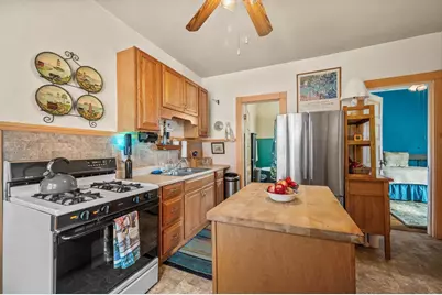2372 N Weil St #2370, Milwaukee, WI 53212 - Photo 8