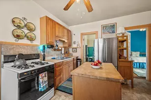 2372 N Weil St, Milwaukee, WI 53212 - Photo 8