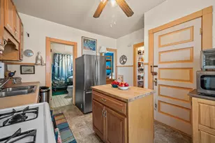 2372 N Weil St, Milwaukee, WI 53212 - Photo 10