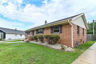 8231 W New Jersey Ave, Milwaukee, WI 53220 - Photo 28