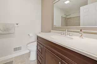 2586 S Austin St, Milwaukee, WI 53207 - Photo 34